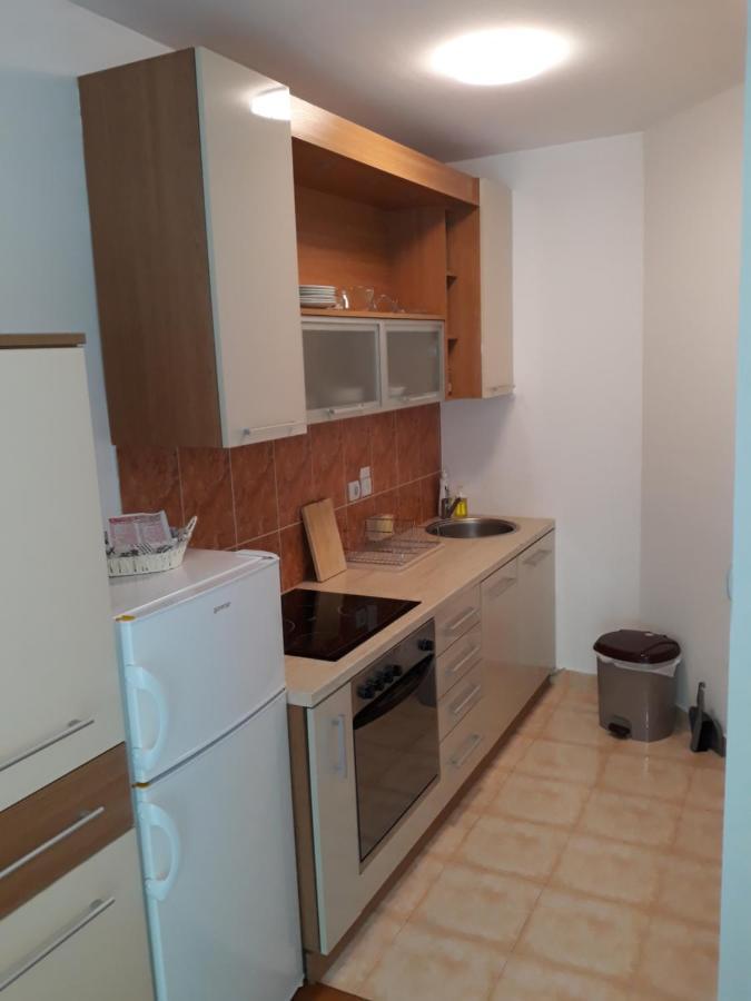 Appartamento Apartman Romansa Vrnjačka Banja Esterno foto